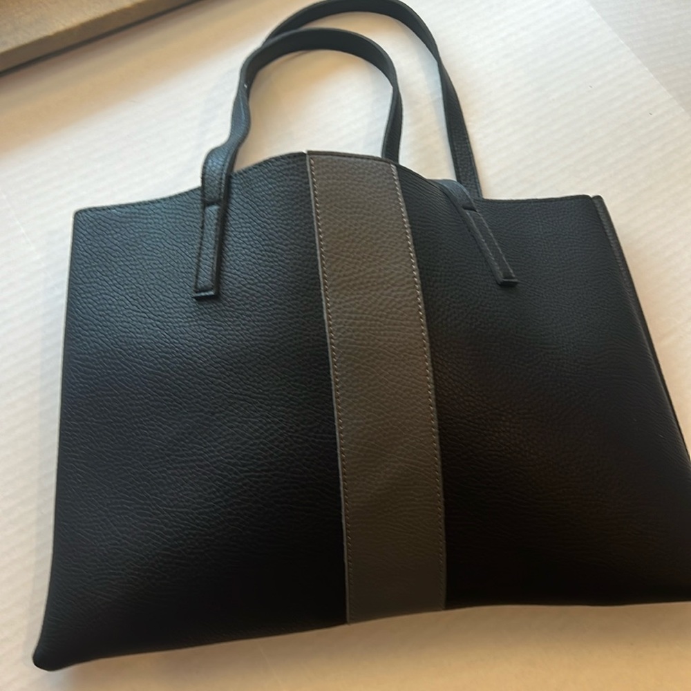 New Vince Camino all Leather Shoulder Tote Bag